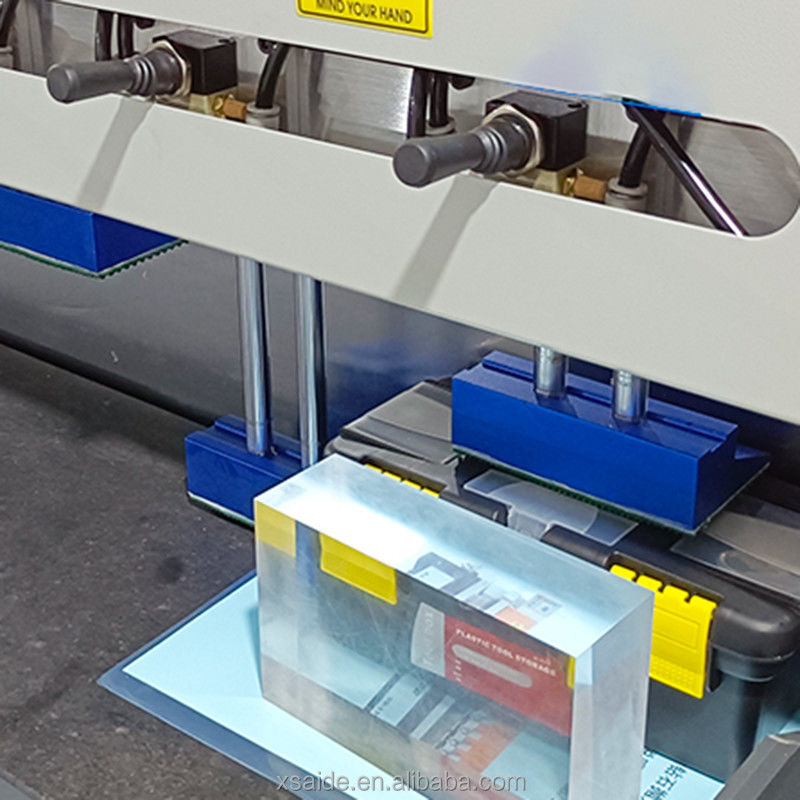2022 Nuova fabbrica di Dongguan fornitura semiautomatica 1000mm lunghezza di lavoro bordo lucida macchina di lucidatura diamante per acrilico