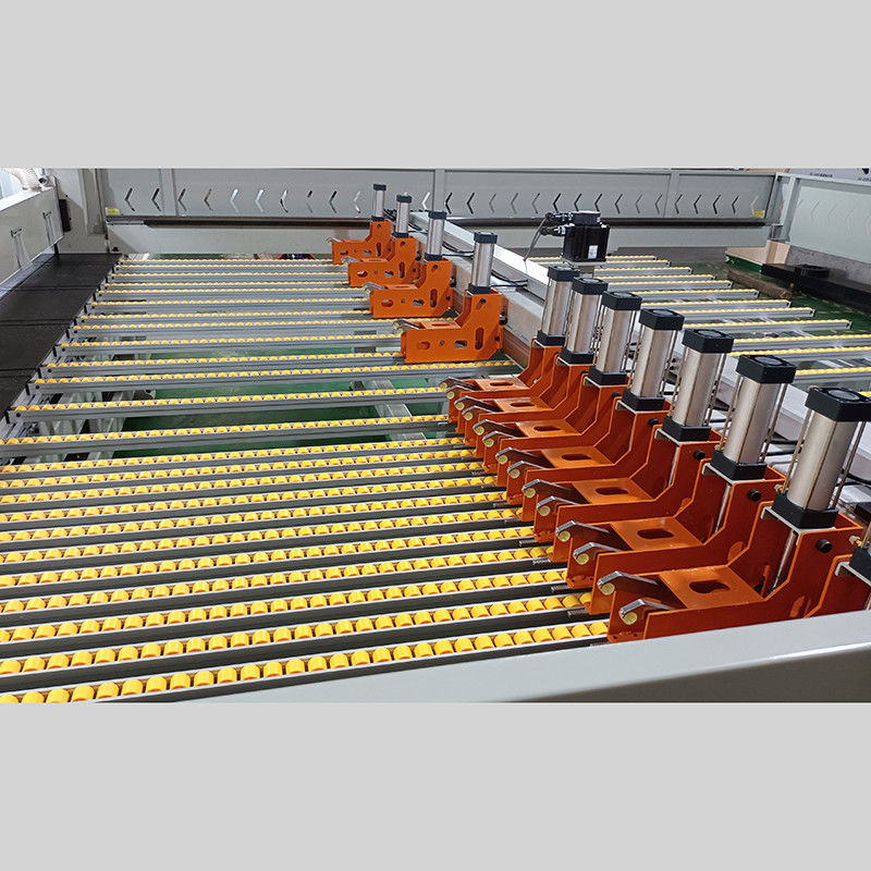 Eficienza della macchina di taglio acrilica di progettazione Precisione 3800mm Lunghezza di segatura 11kw Motore a sega a testa