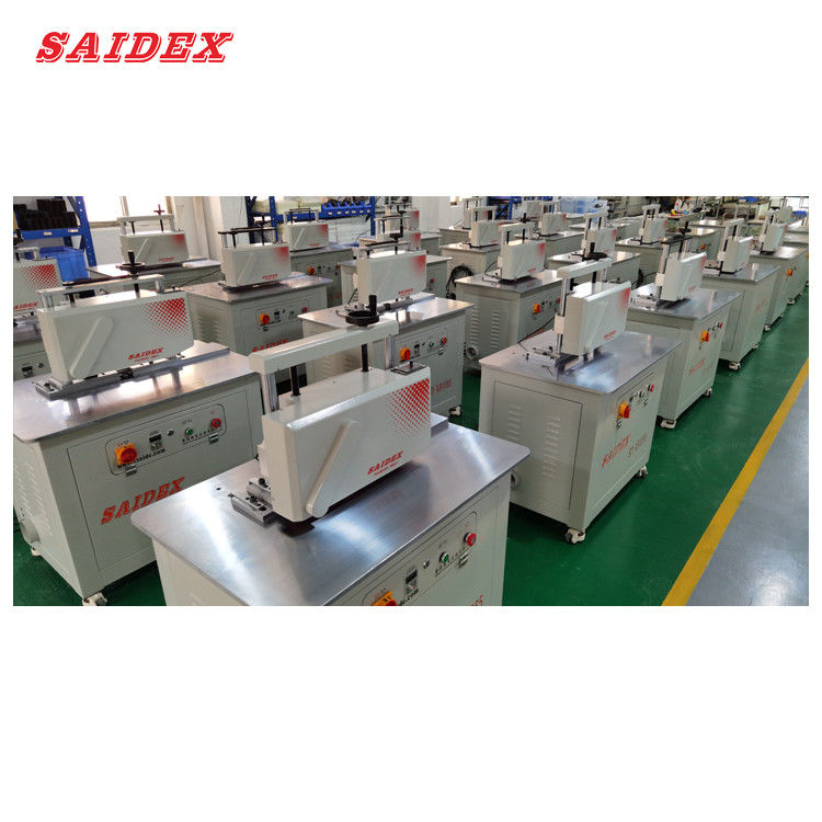 Lucidatrice per bordi in acrilico, finitura smussata o diritta, modalità di alimentazione automatica dell'acrilico, tensione 220v