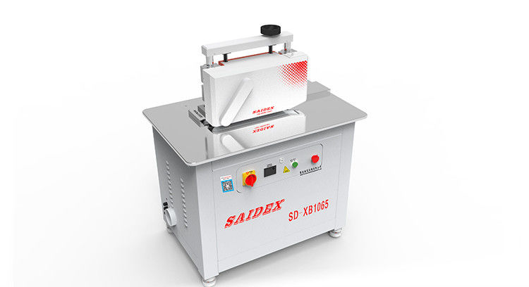 Fabbrica cinese XB1065 per smussatura a 30 e 45 gradi e bordatura rettilinea automatica, smussatrice e lucidatrice per acrilico
