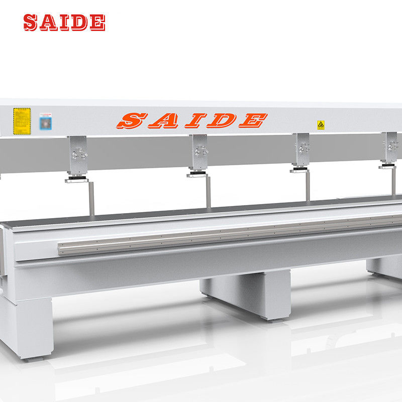 Taglio efficiente 2600mm*2600mm Macchina per il taglio di lastre acriliche ad alta precisione Lama principale 305-405mm