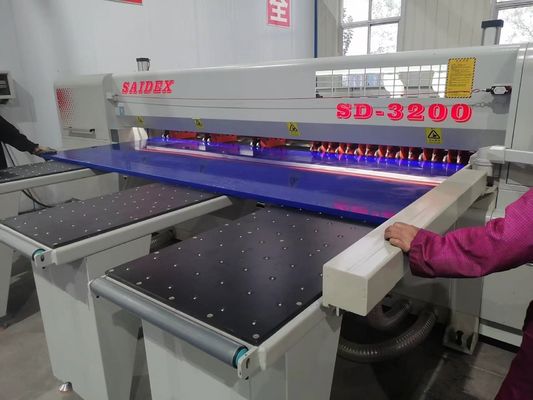 Tagliatrice a trave computerizzata per taglio acrilico 6250x5735x1680mm 2.2KW Controllo logico programmabile Attrezzatura per la lavorazione dell'acrilico